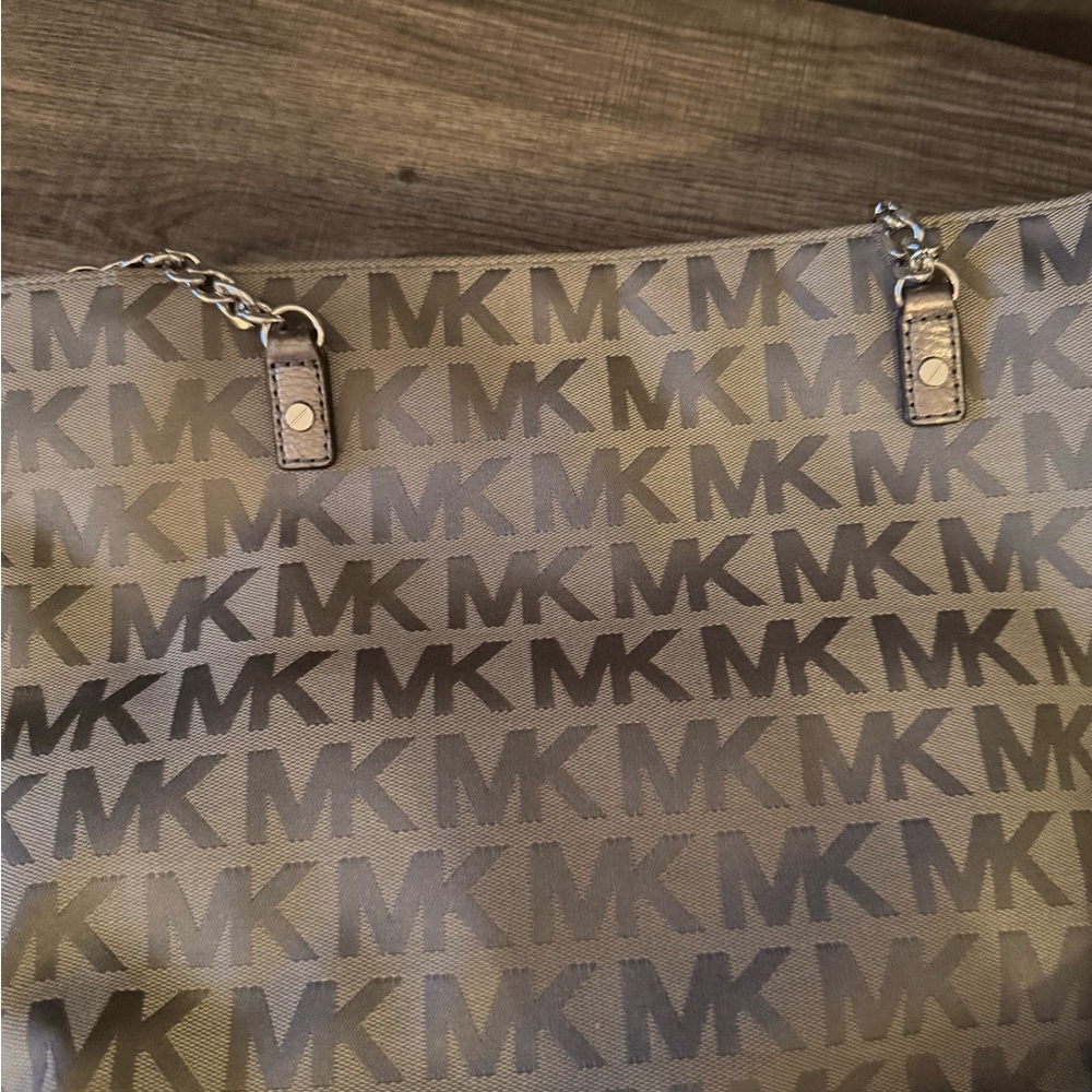 Michael Kors Black and Gray Signature Tote
